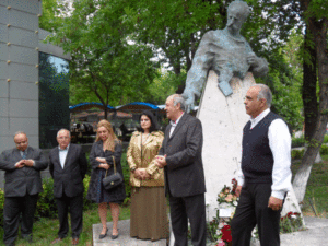 Հայարփի-ԽԱՉԱՏՐՅԱՆ